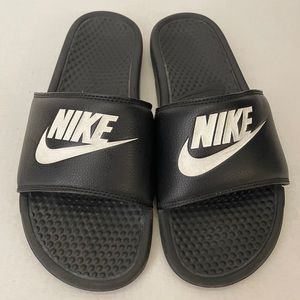 Nike slides